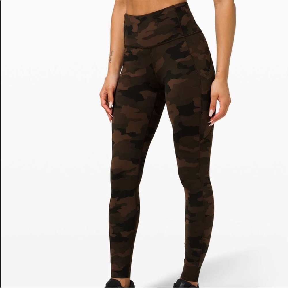 Fast and Free High-Rise Tight 28" 5 Pocket